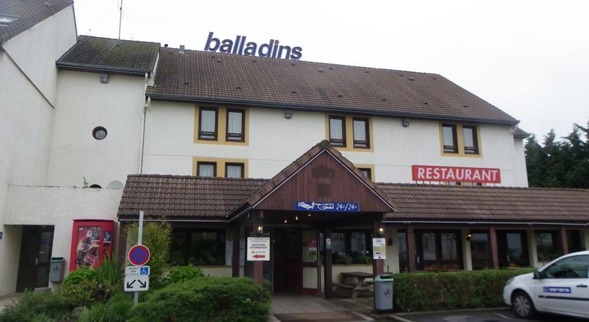 Отель Hôtel Balladins Valenciennes Aéroport