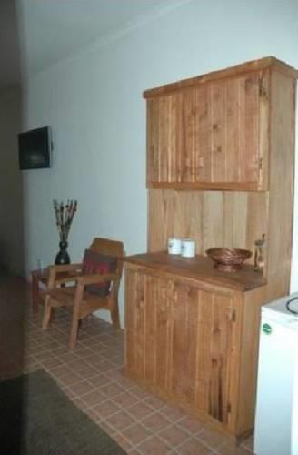 Гостевой дом Raintree Guest House