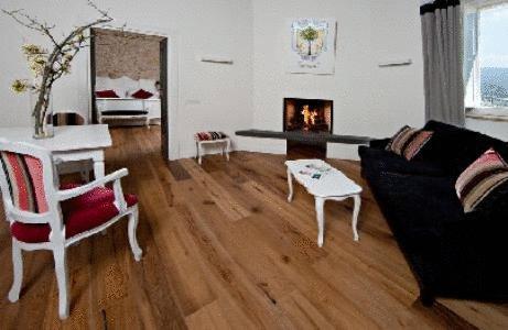 Отель Castello Di Montignano Relais & Spa