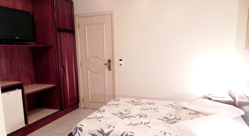 Отель HM Plaza Hotel