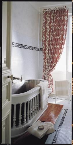 Отель Villa Reine Hortense
