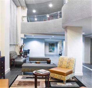 Отель Holiday Inn Express & Suites Atlanta Downtown