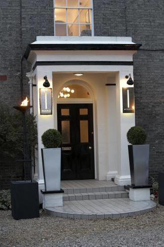 Отель Georgian House Hotel