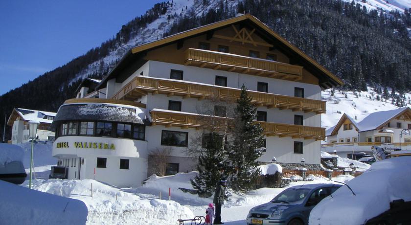 Отель Hotel Valisera