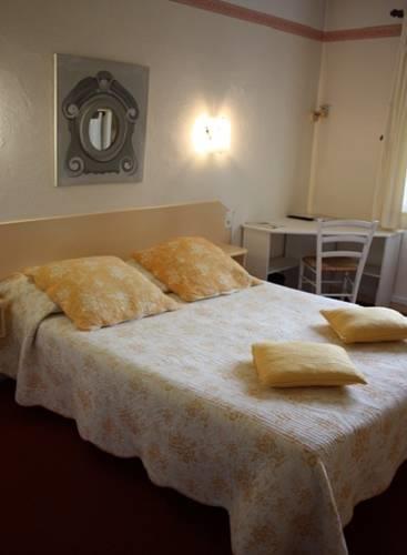 Отель Hostellerie le Chalet Fleuri