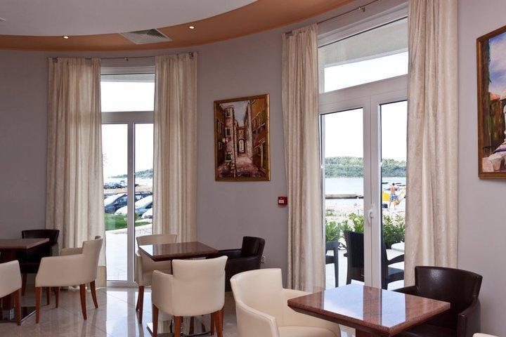 Отель Hotel Duje