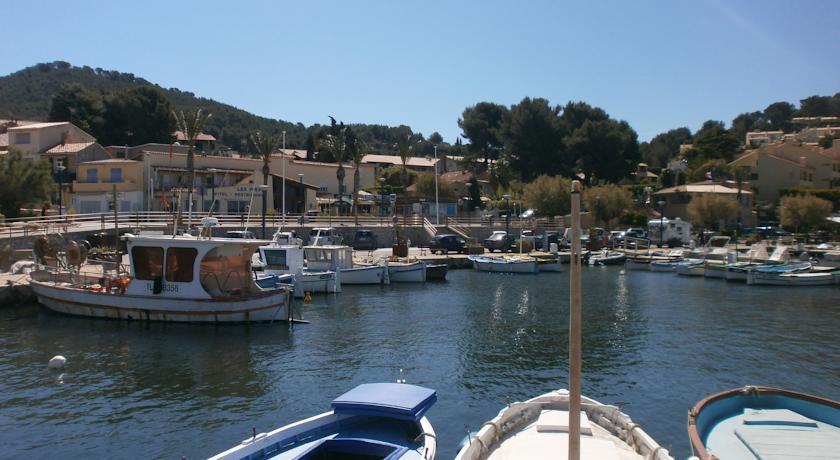 Отель La Villa Les Pins