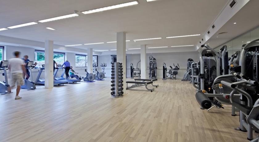 Отель Van der Valk Hotel Heerlen