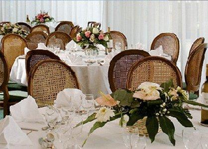 Отель Hotel Royal Saint-Mart