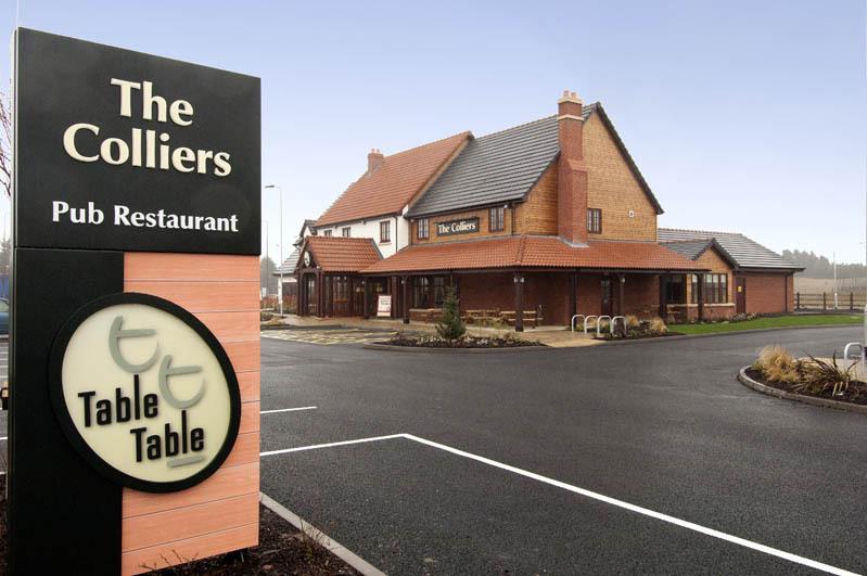 Отель Premier Inn Rugeley