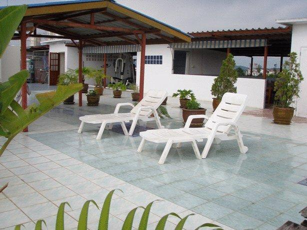 River Hotel