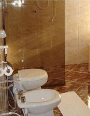 Отель Golden Inn Hotel