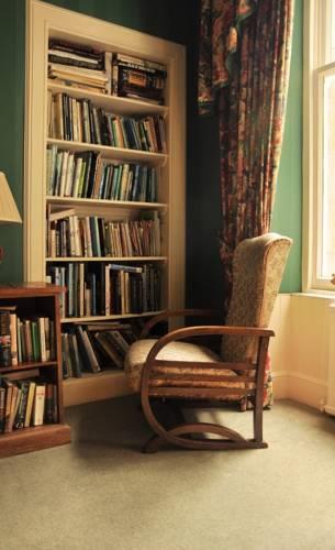 Отель The Mountview Hotel