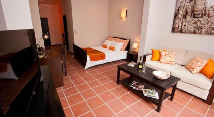 Отель Riverside Suites