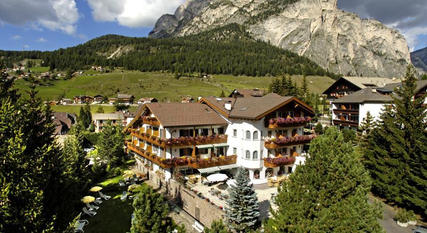 Отель Hotel Dorfer