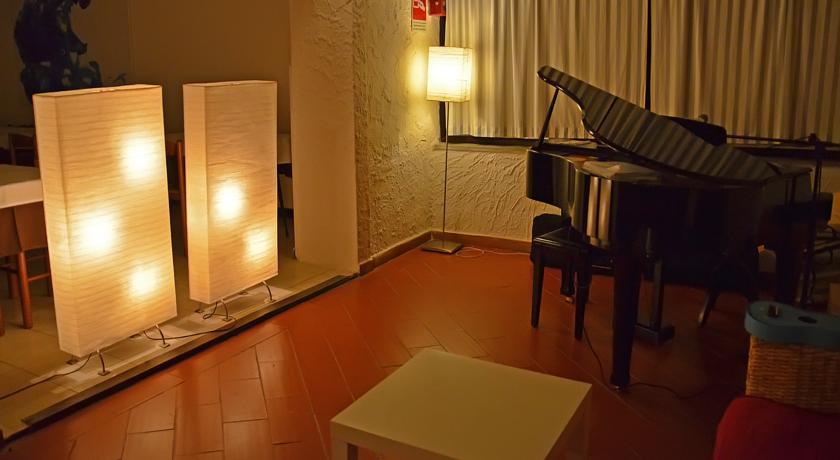 Отель Hotel Kinda
