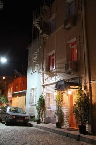 Adeka Hotel Old City