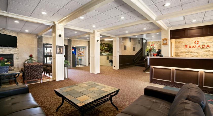 Отель Ramada Lethbridge