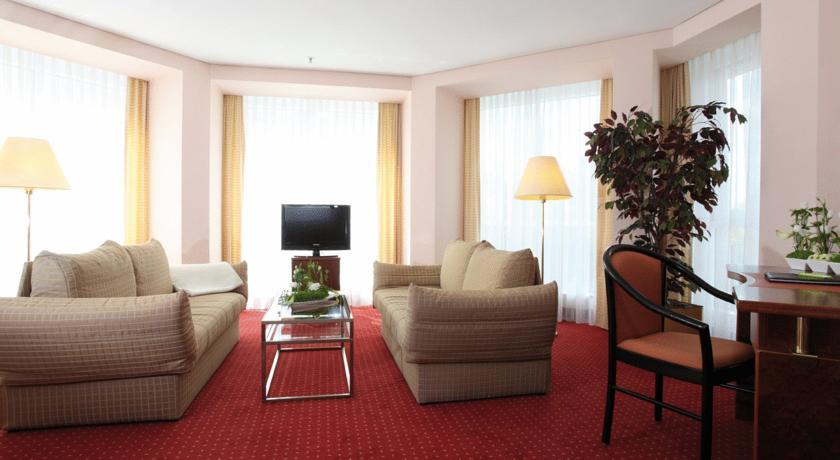 Отель Derag Livinghotel Grosser Kurfürst