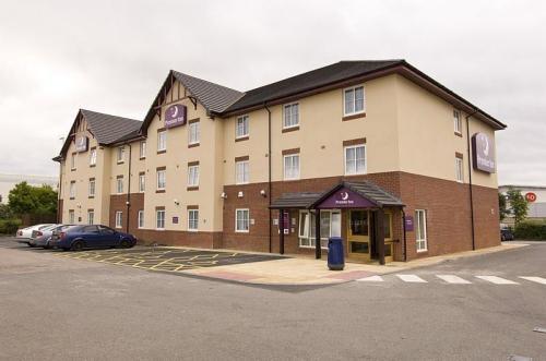 Отель Premier Inn Coventry (M6 J2)