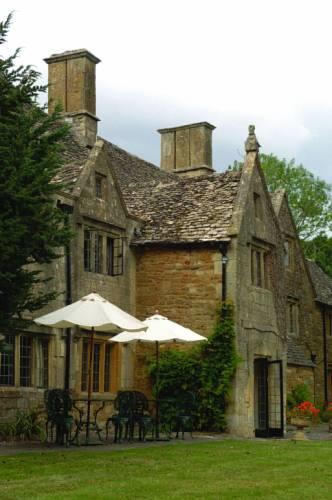 Отель Charingworth Manor
