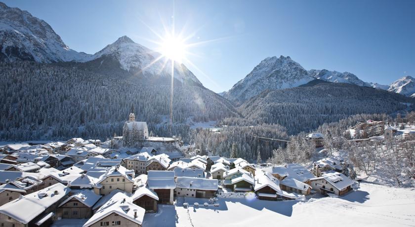 Отель Hotel Belvedere Scuol