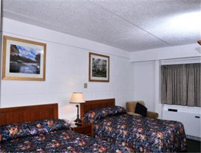 Отель Knights Inn Moose Jaw