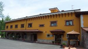 Отель Hotel Angliru