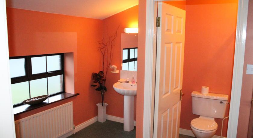 Мини-отель Riverview House Bed & Breakfast