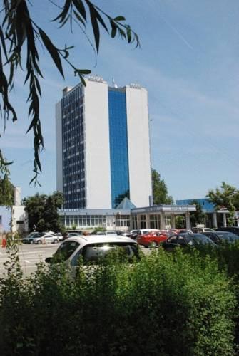 Отель Hotel Parc