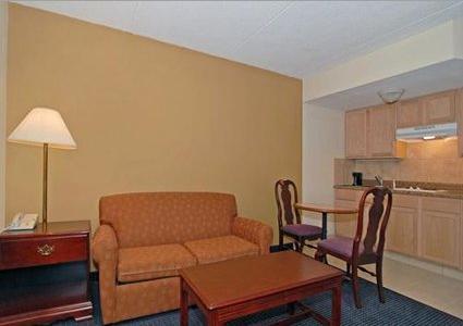 Отель Quality Inn Executive Park