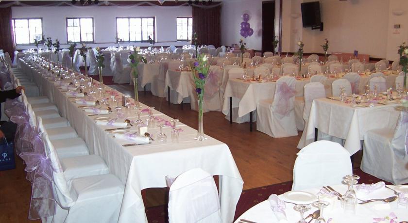 Отель The Bell Hotel