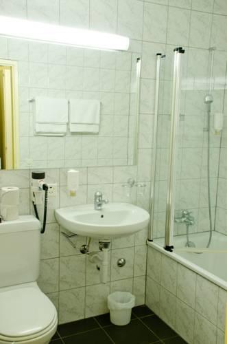 Отель Weisses Kreuz