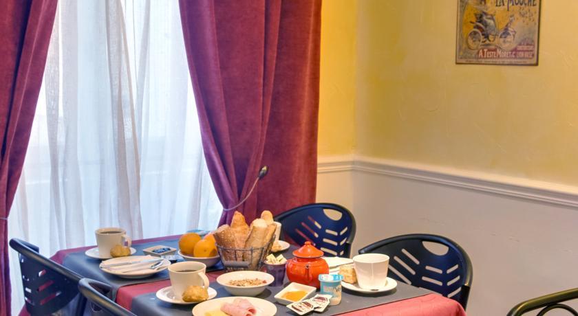 Отель Logis Hotel Orly