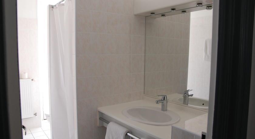 Отель Comfort Hotel Actuel Chambery Centre