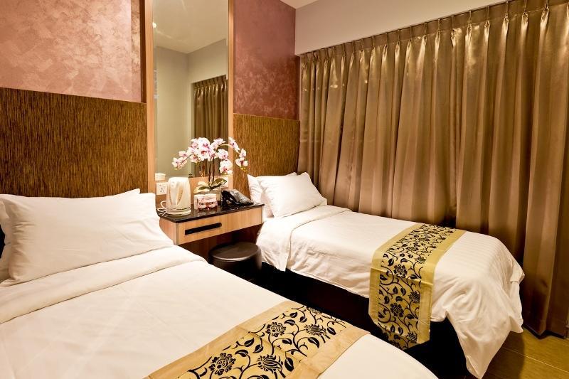 Fragrance Hotel - Riverside