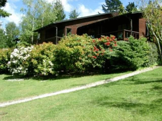 Отель Greenacres Alpine Chalets & Villas