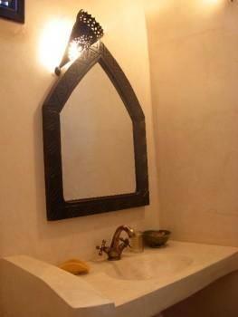 Riad Aderbaz