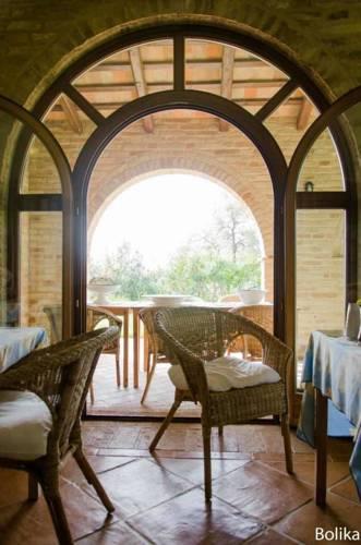 Отель B&B La Casa tra gli Ulivi