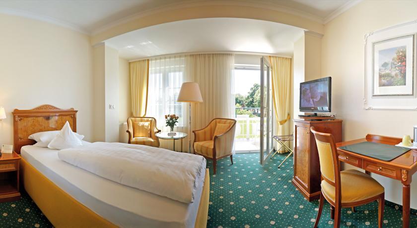 Отель Hotel Sacher-Stoiber
