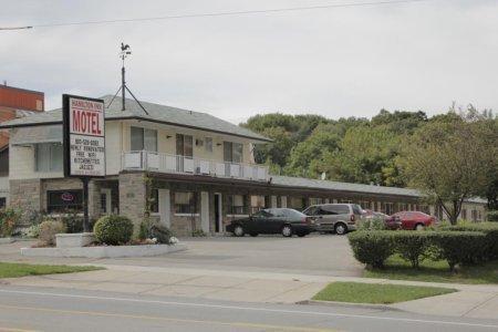 Отель Hamilton Inn