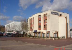Отель Hipotel Paris Marne La Vallée
