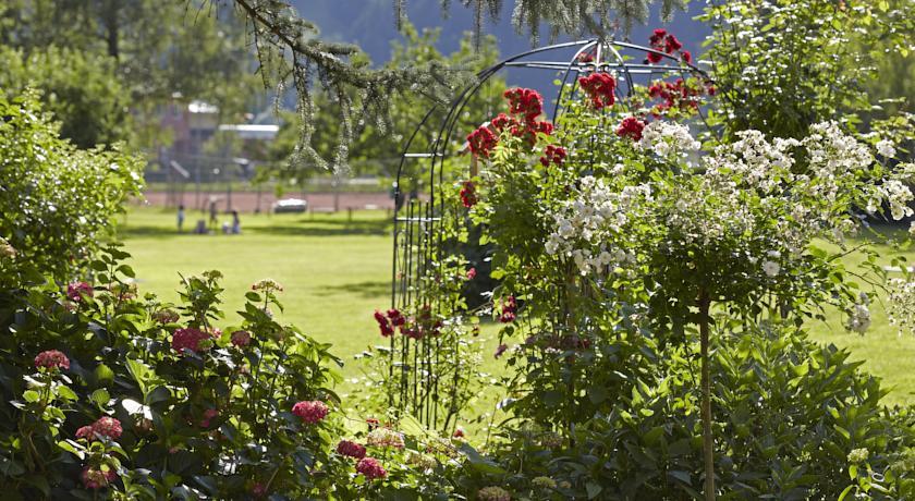 Отель Familiengut Hotel Burgstaller