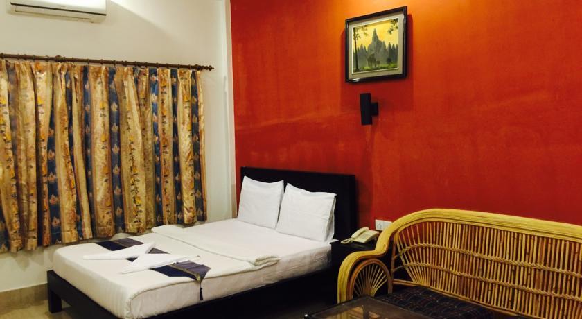 Hometown Hotel