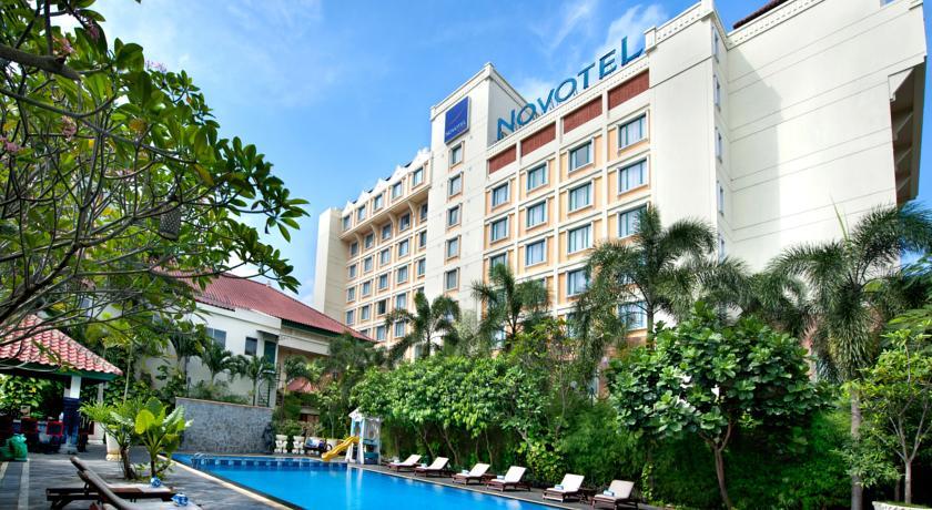 Отель Novotel Solo