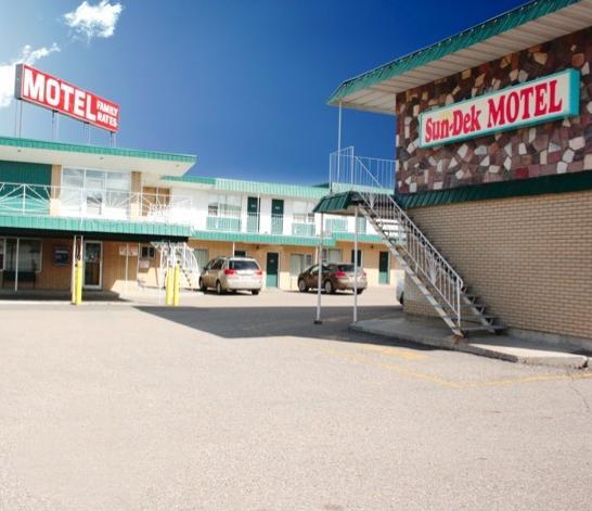 Отель Sun-Dek Motel