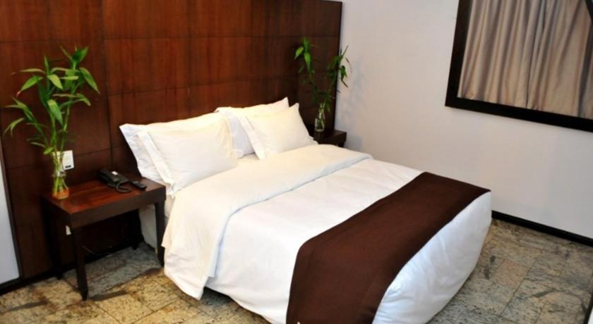 Отель Oasis Plaza Hotel