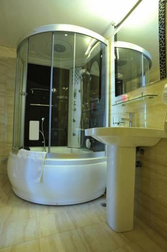 An Hung Hotel