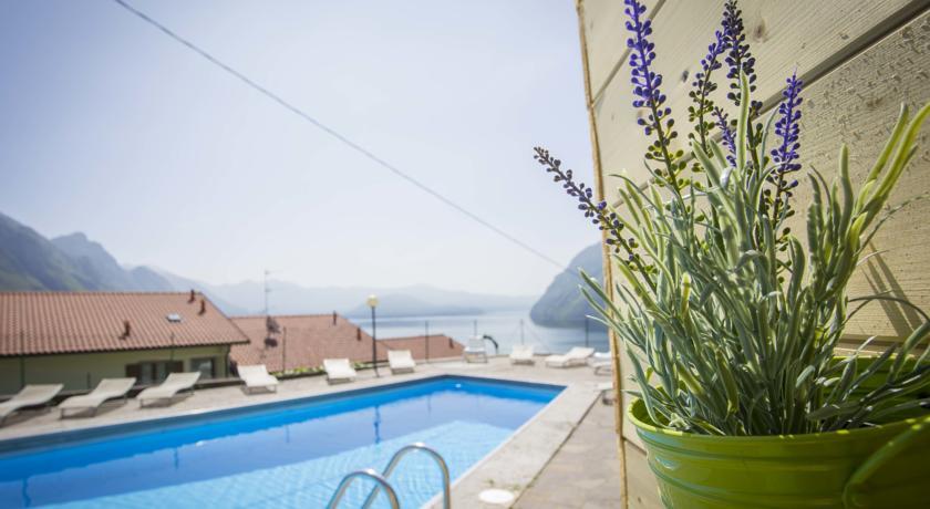 Отель Hotel Miranda