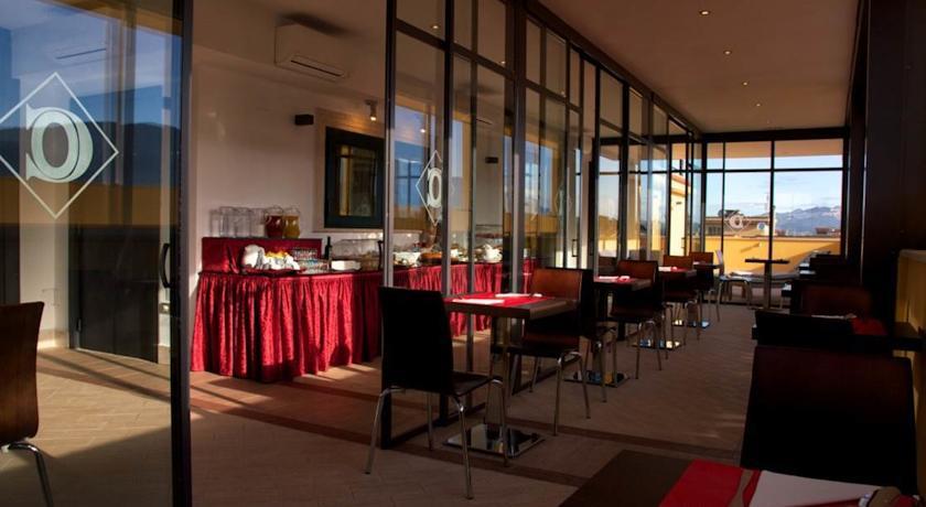 Отель OC Hotel Villa Adriana
